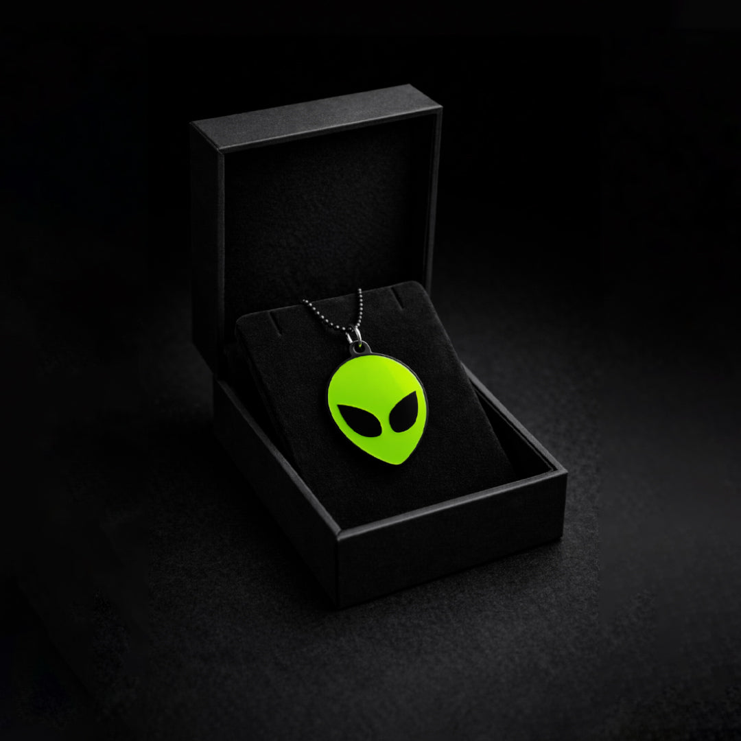 Alien Car Mirror Hanging Pendant – Acrylic Hanging Accessory | Stylish Interior Decor